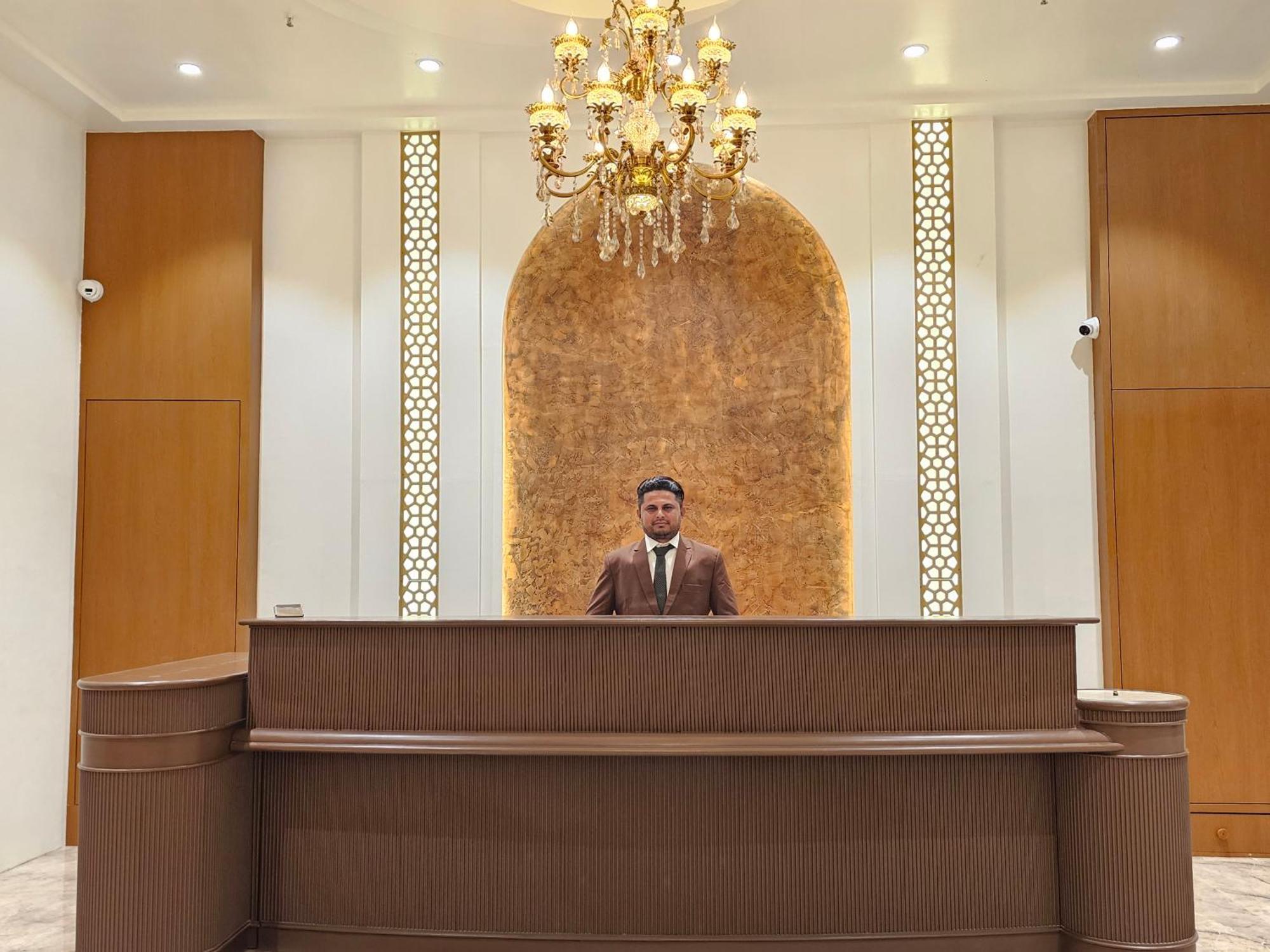 The S Crown Somnath Hotel Exterior photo